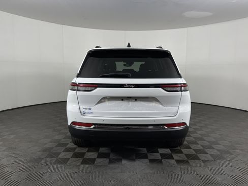 Used 2022 Jeep Grand Cherokee Limited 4xe image 4