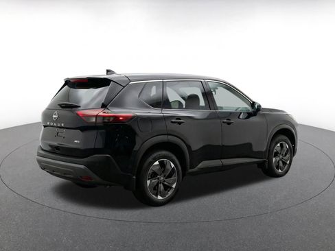 Used 2025 Nissan Rogue SV AWD/4WD image 9