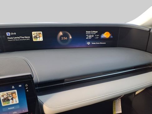 Used 2025 Lincoln Nautilus Premier image 20