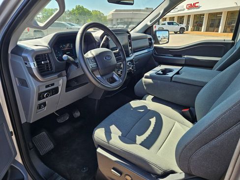 Used 2025 Ford F150 XLT AWD/4WD image 10