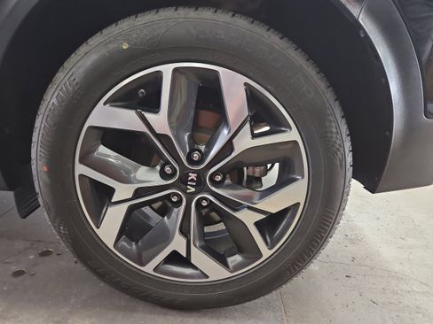 Used 2020 Kia Sportage EX image 26