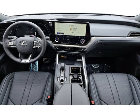 Used 2026 Lexus TX 500h AWD w/ Technology Package image 9