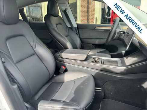 Used 2023 Tesla Model Y Long Range image 10