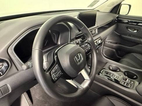 Used 2025 Honda Pilot EX-L image 16