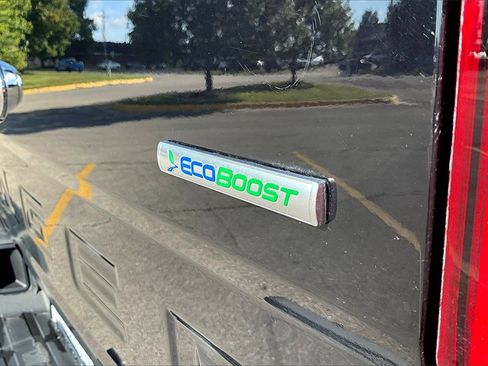 Used 2020 Ford Ranger XLT w/ Equipment Group 301A Mid image 8