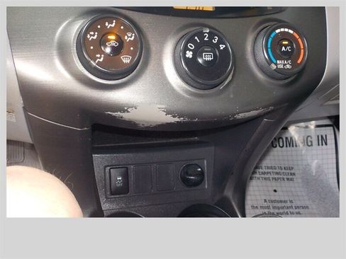 Used 2012 Toyota RAV4 4WD w/ Value Pkg image 25