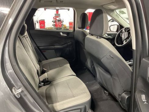 Used 2021 Ford Escape SE w/ SE Sport Appearance Package image 11
