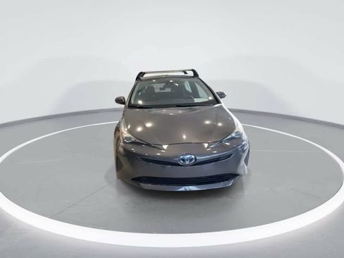 Used 2018 Toyota Prius One w/ Carpet Mat Package FWD image 3