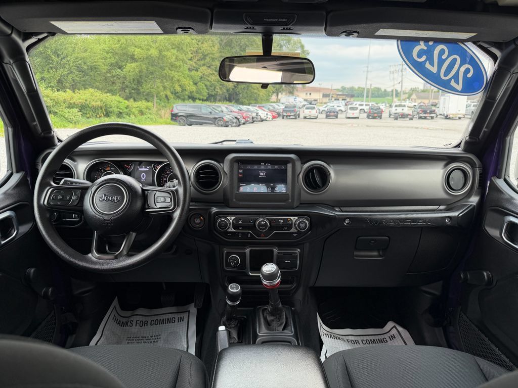 Used 2023 Jeep Wrangler Unlimited Sport AWD/4WD image 11