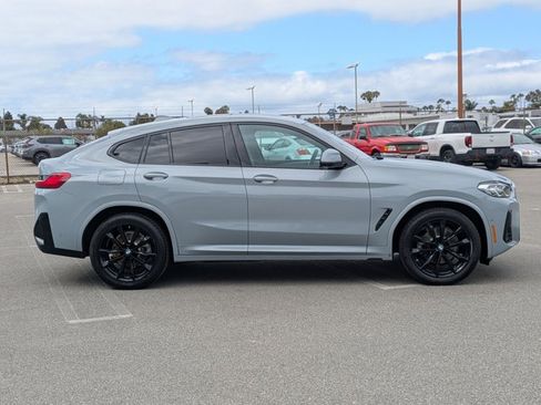 Used 2024 BMW X4 xDrive30i w/ M Sport Package AWD/4WD image 4