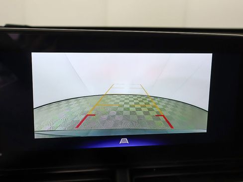 Used 2025 Chevrolet Trax RS w/ Driver Confidence Package image 43