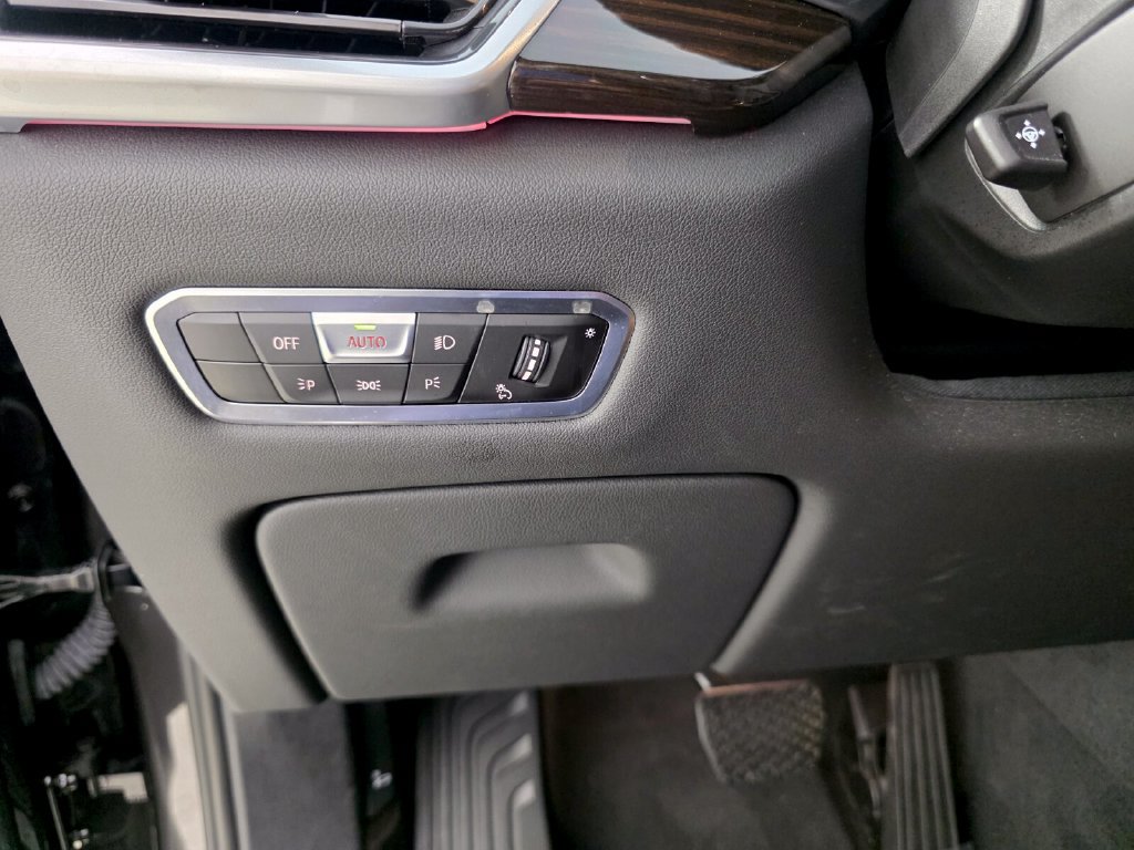 Used 2023 BMW X5 sDrive40i w/ Premium Package RWD image 25