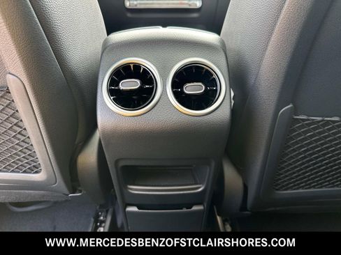 New 2025 Mercedes-Benz GLA 250 4MATIC image 16