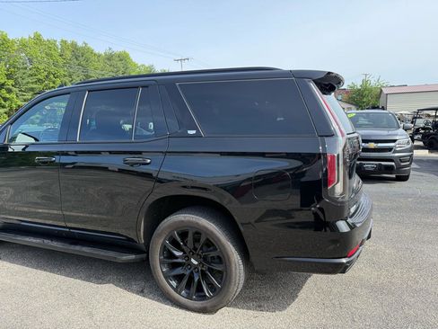 Used 2022 Cadillac Escalade Sport w/ LPO, ONYX Package AWD/4WD image 8