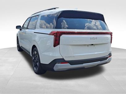 New 2026 Kia Carnival EX