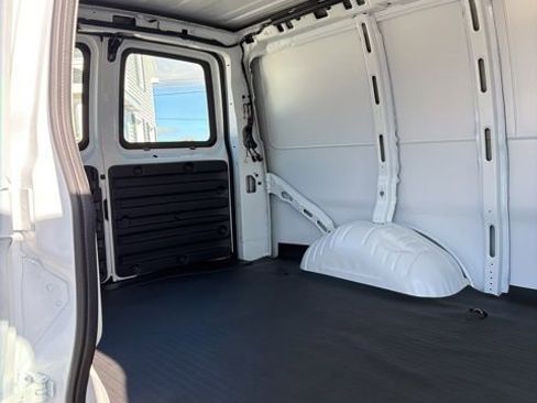 New 2025 Chevrolet Express 2500 w/ Driver Convenience Package RWD image 7