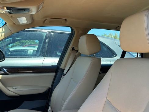 Used 2017 BMW X3 sDrive28i image 10