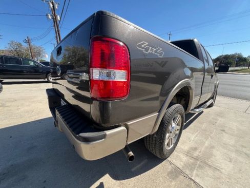 Used 2005 Ford F150 Lariat image 5