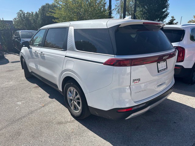 Used 2024 Kia Carnival LX FWD image 6