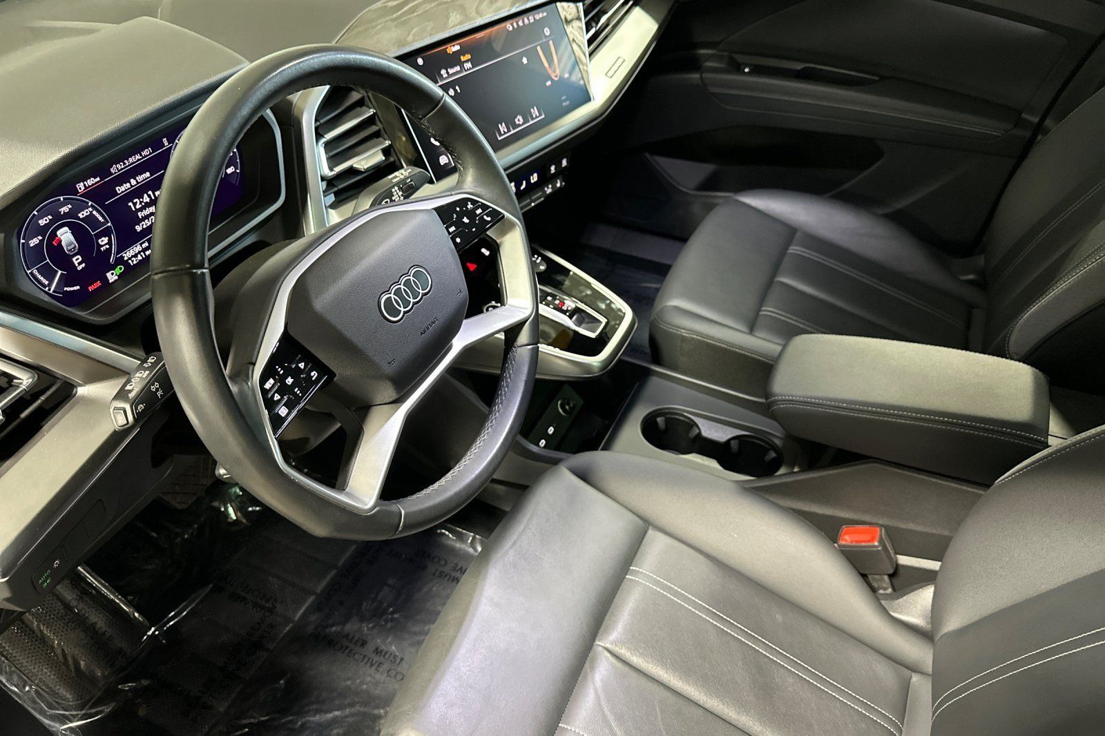 Certified 2023 Audi Q4 e-tron Premium w/ Convenience Package AWD/4WD image 9
