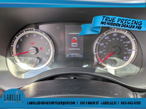 Used 2022 Toyota Highlander LE FWD image 24