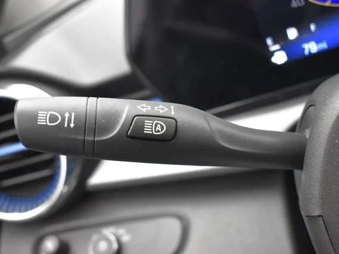 Used 2025 Chevrolet Trax LT FWD image 25