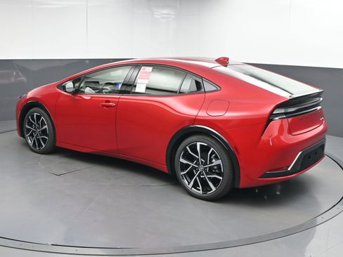 New 2025 Toyota Prius XSE image 6