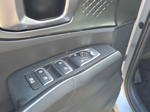 Certified 2023 Kia Sorento EX image 21