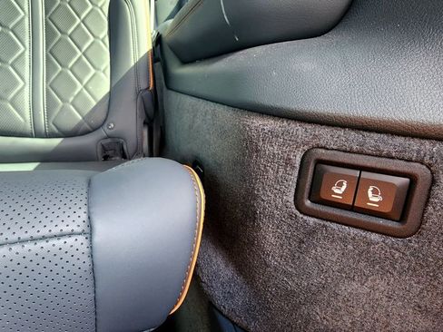 Used 2024 Jeep Grand Wagoneer L Series III w/ Rear Seat Video Group 1 image 77