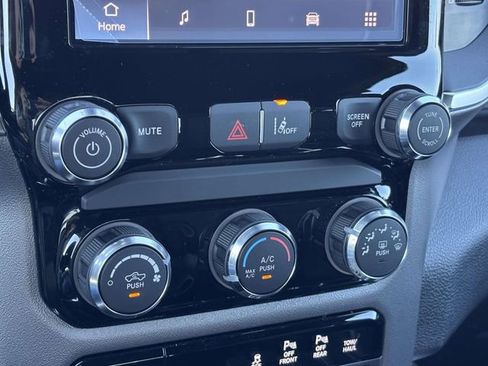 New 2026 RAM 1500 Express AWD/4WD image 25