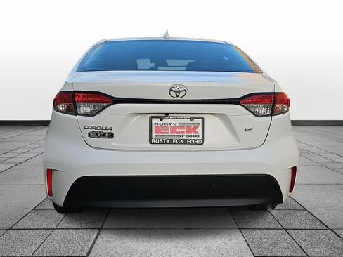 Used 2024 Toyota Corolla LE FWD image 6