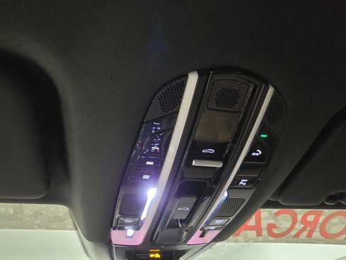 Used 2023 Porsche Cayenne Base image 28