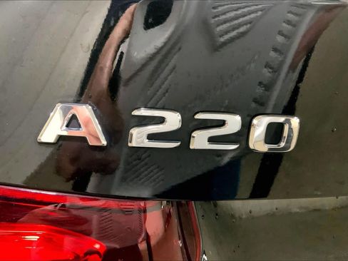 Used 2021 Mercedes-Benz A 220 A 220 image 10