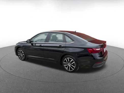 Used 2025 Volkswagen Jetta SE image 10