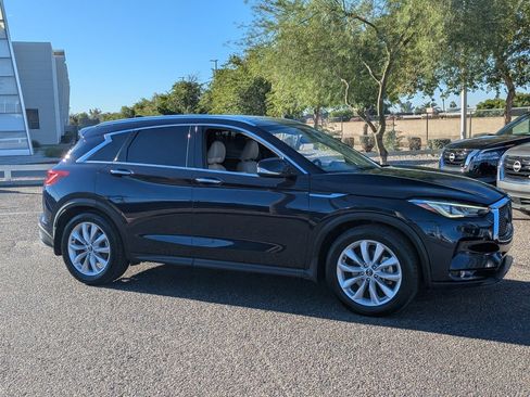 Used 2019 INFINITI QX50 Essential w/ Proassist Package image 8