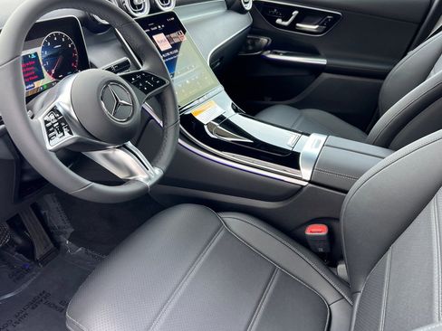 New 2026 Mercedes-Benz GLC 300 image 13