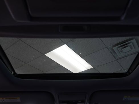 Used 2021 Honda Odyssey Touring image 11