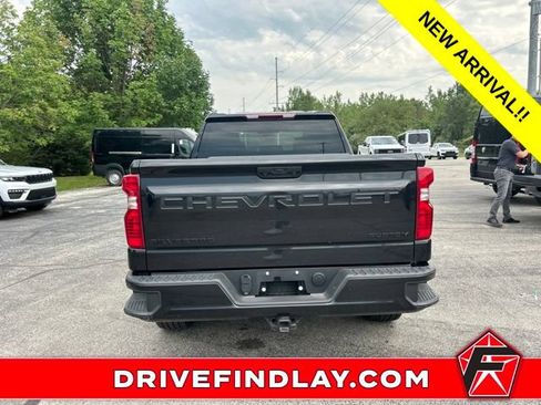 Used 2024 Chevrolet Silverado 1500 Custom w/ LPO, Dark Essentials Package AWD/4WD image 10