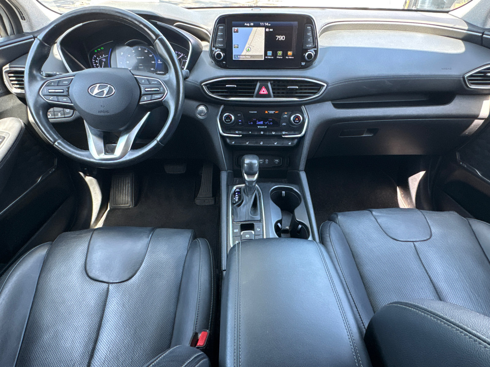 Used 2019 Hyundai Santa Fe FWD image 11
