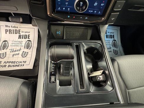 Used 2024 Ford F150 Lightning Lariat image 6