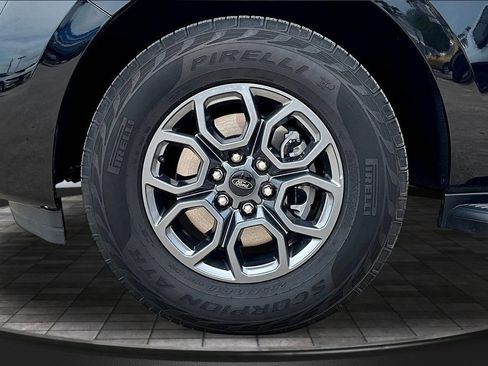 Used 2025 Ford Expedition Max Active RWD image 32