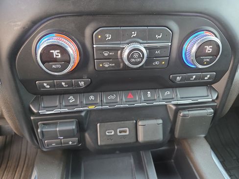 Used 2019 GMC Sierra 1500 SLT w/ SLT Premium Package image 24