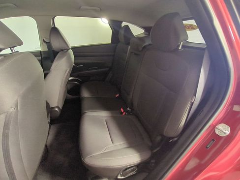Used 2025 Hyundai Tucson SE FWD image 15