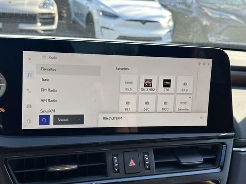 Used 2023 Lexus ES 250 w/ Premium Package image 36