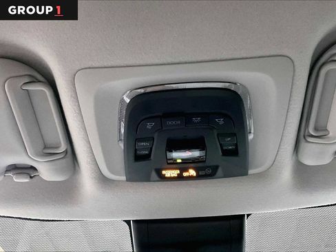 Used 2022 Toyota Corolla Cross LE w/ Moonroof Package image 34