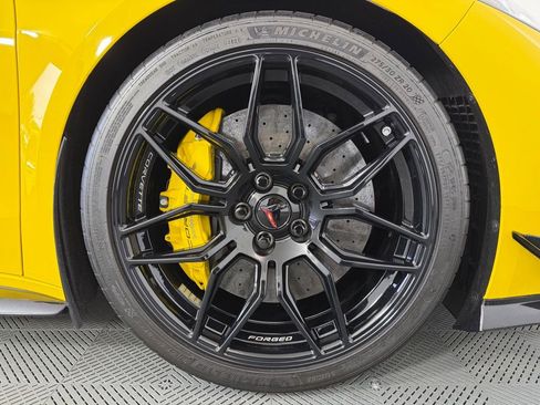 Used 2025 Chevrolet Corvette Z06 w/ Z07 Performance Package image 14