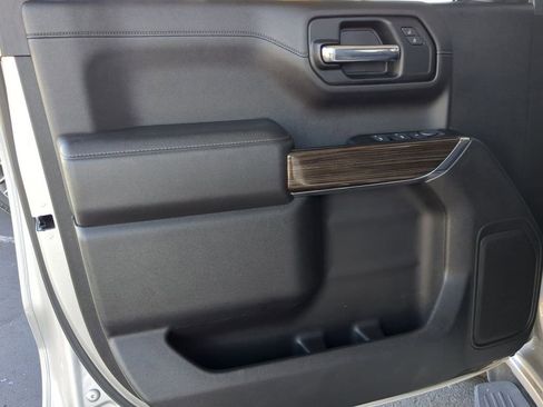 Used 2022 Chevrolet Silverado 1500 LT w/ Diesel Off-Road Package image 17