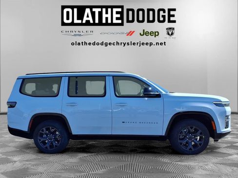 New 2026 Jeep Grand Wagoneer Limited w/ Premium Group II image 34