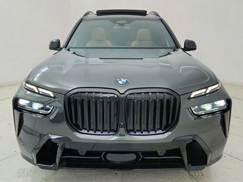 Used 2026 BMW X7 xDrive40i w/ M Sport Package AWD/4WD image 13