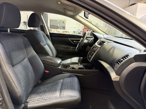 Used 2017 Nissan Altima 2.5 SV FWD image 26